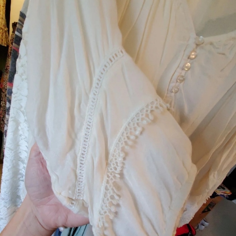 Blouse - Picture 3 of 6